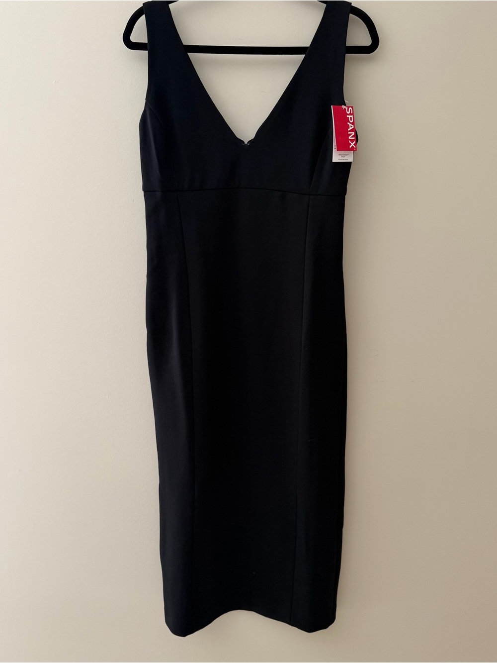NWT SPANXshape Ponte V-Neck Sleeveless Midi Women Size M Black Cocktail Wedding